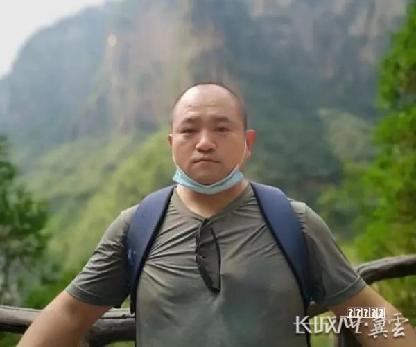 18.8万彩礼和金光闪闪的五金摆在桌面上，姑娘却拼了命要退婚